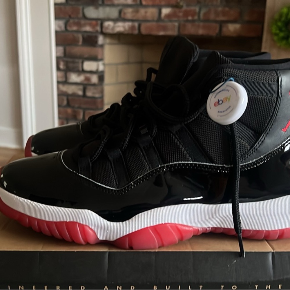 Jordan Retro 11 Black and Red Sneakers
